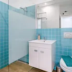 Relaxing House In Alfamar By Lovelystay بيت للعطل