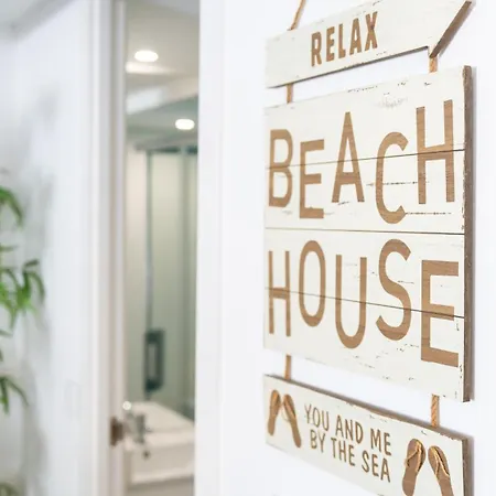 Feriehus Relaxing House In Alfamar By Lovelystay *