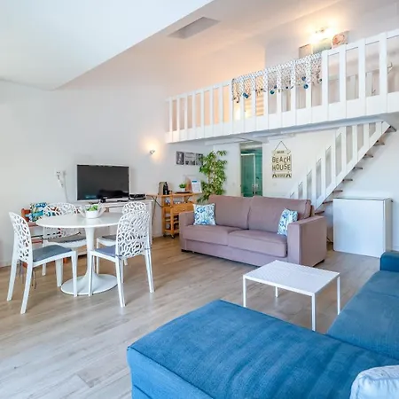 Relaxing House In Alfamar By Lovelystay Vakantiehuis *